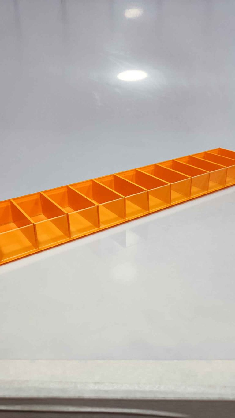 piezas-acrilicas-fabricacion-cirigliano-trade-marketing-chile-27