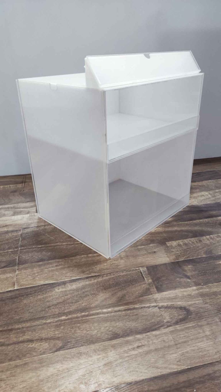 piezas-acrilicas-fabricacion-cirigliano-trade-marketing-chile-31